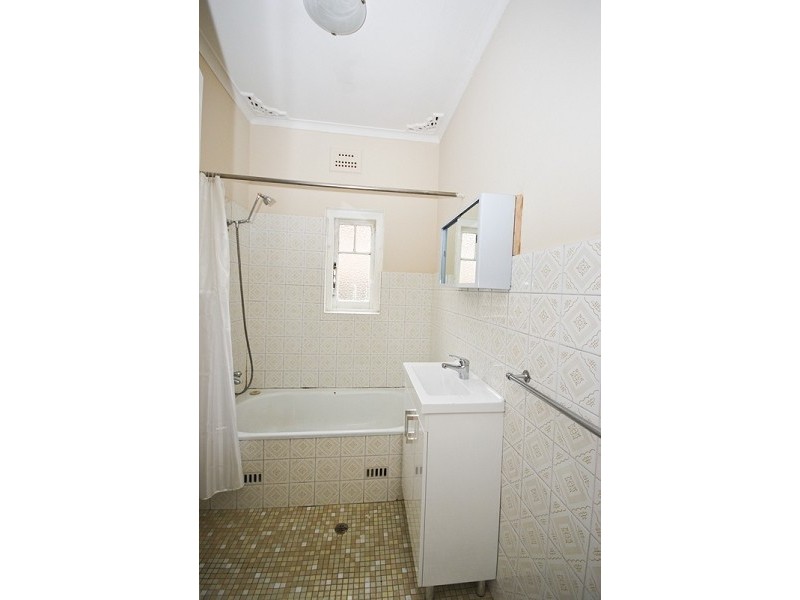 4 Smith Street, Wentworthville NSW 2145