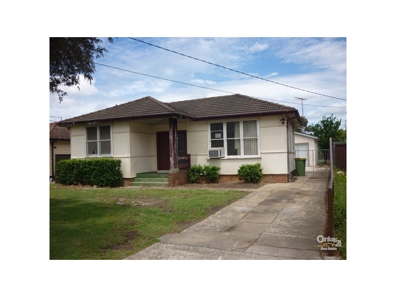 36 Montrose Avenue, Fairfield NSW 2165