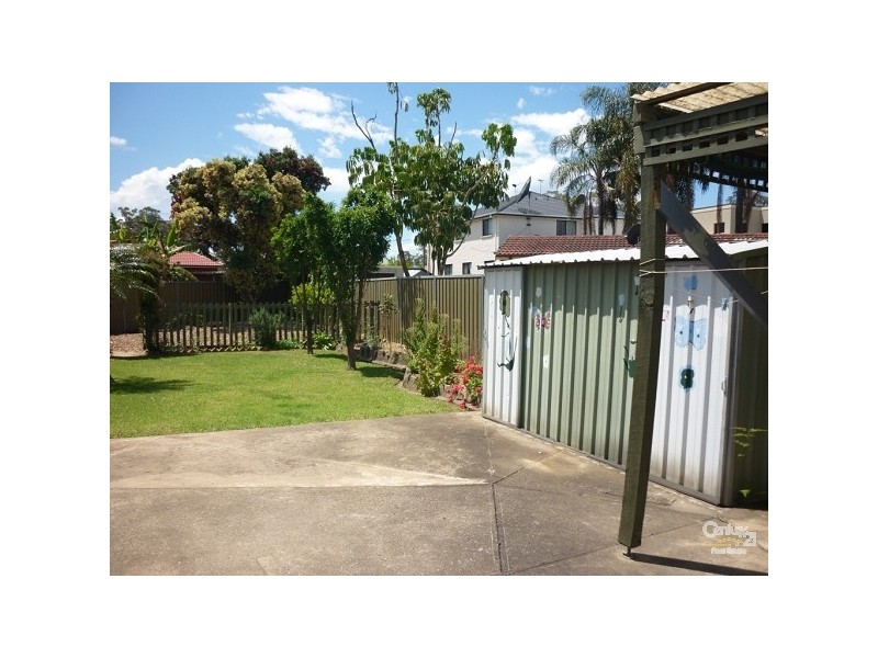 Fairfield West NSW 2165
