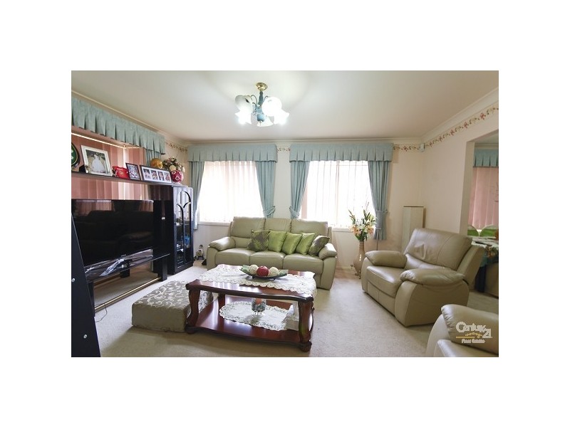 1 Merriwa Avenue, Hoxton Park NSW 2171