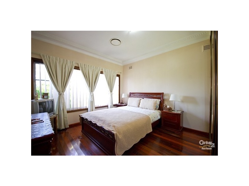 15 Gemoore Street, Smithfield NSW 2164