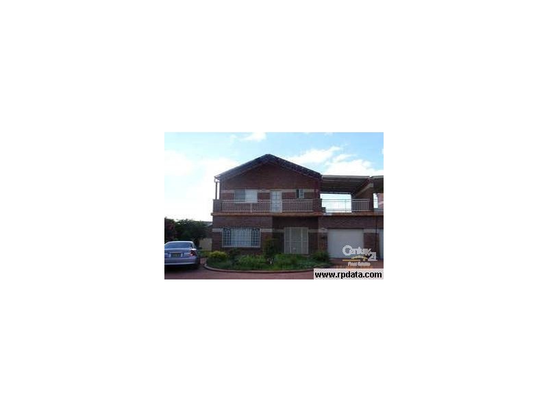 Edensor Park NSW 2176