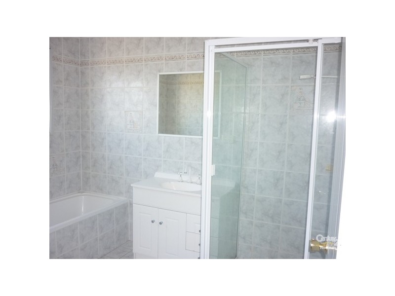 Edensor Park NSW 2176