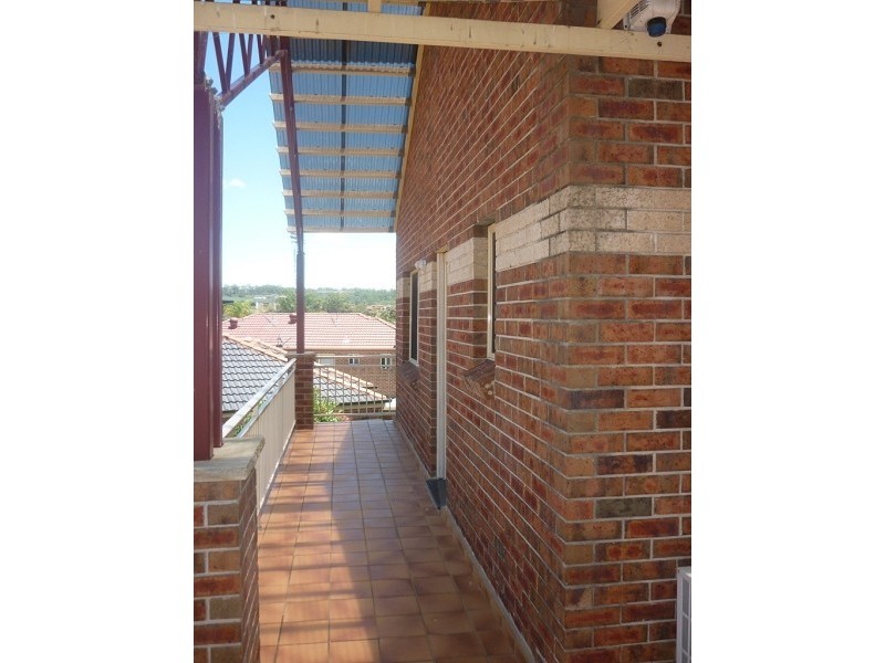 Edensor Park NSW 2176