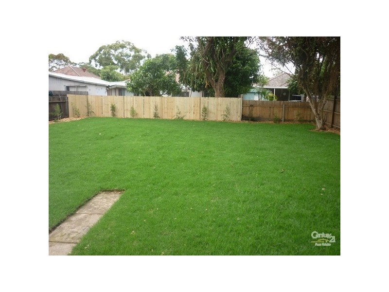 5 Minmai Road, Chester Hill NSW 2162