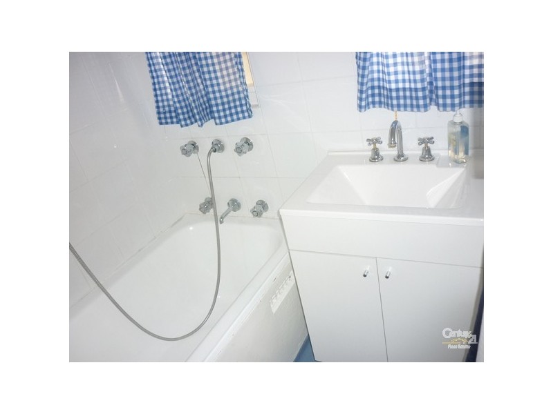 5 Minmai Road, Chester Hill NSW 2162