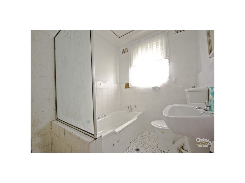 29 Cambewarra Road, Fairfield West NSW 2165