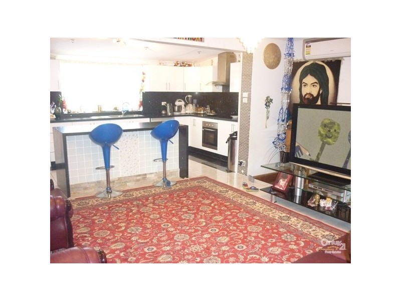 6 Hawkesbury Street, Fairfield West NSW 2165