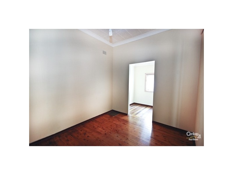 65 Margaret Street, Fairfield West NSW 2165