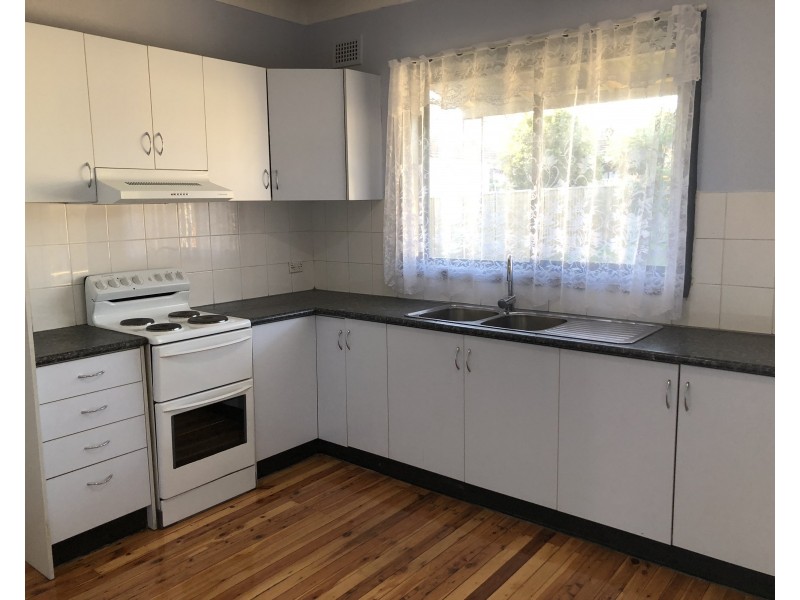 Fairfield West NSW 2165