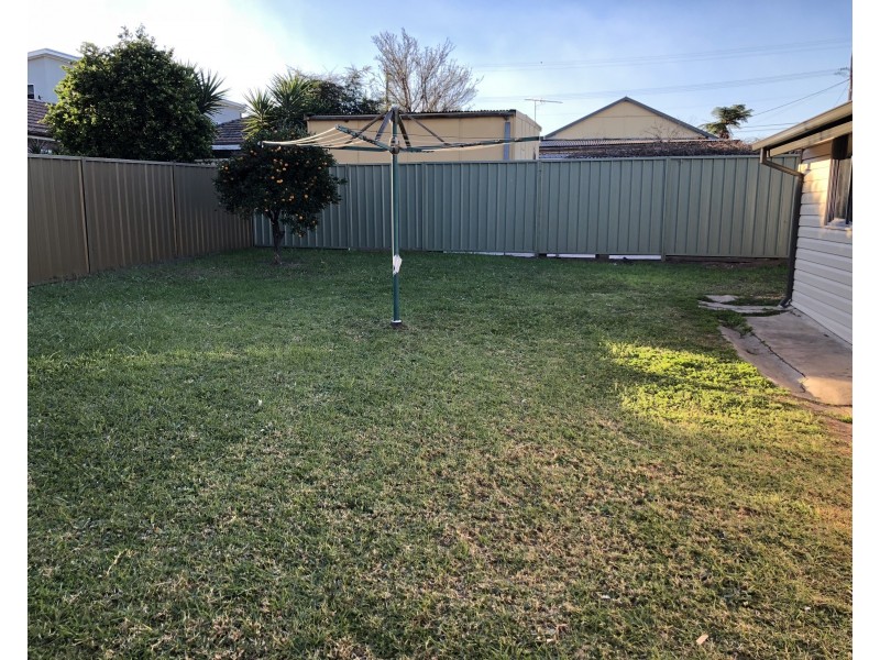 Fairfield West NSW 2165