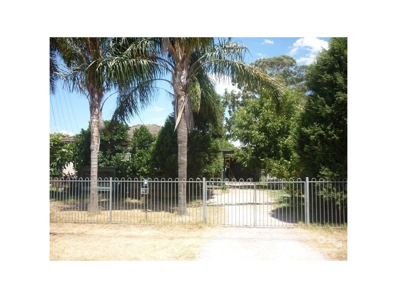 6 Landon Street, Fairfield NSW 2165