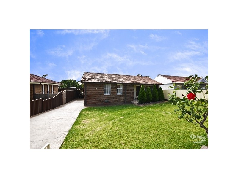 26 Tasman Parade, Fairfield West NSW 2165