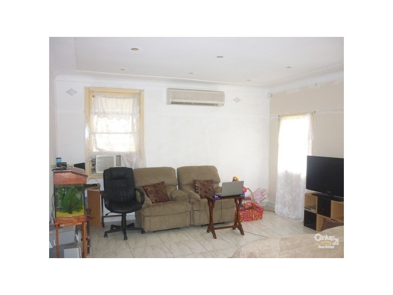 43 Neerini Avenue, Smithfield NSW 2164