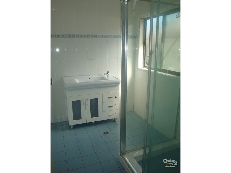 Fairfield West NSW 2165