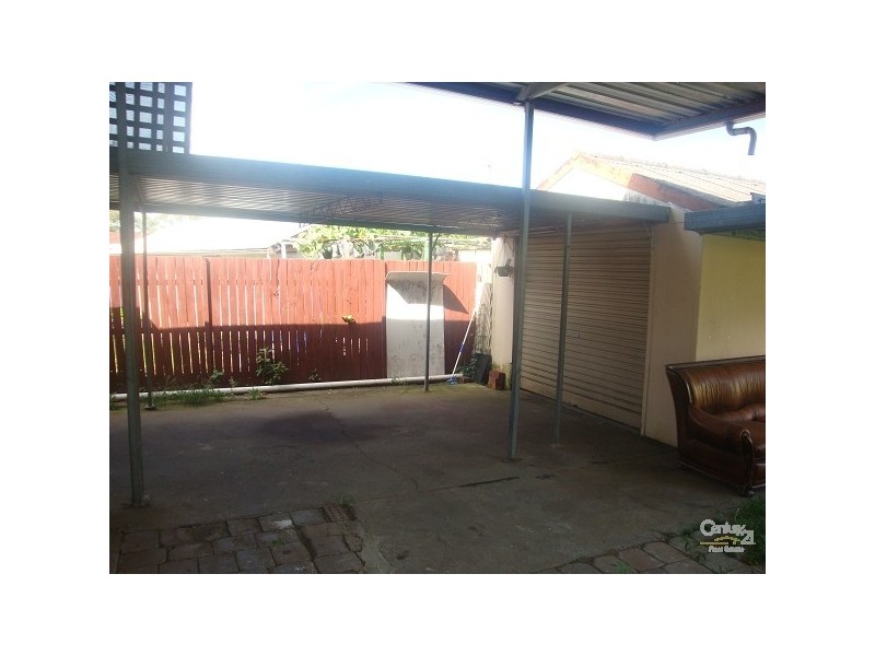 Fairfield West NSW 2165