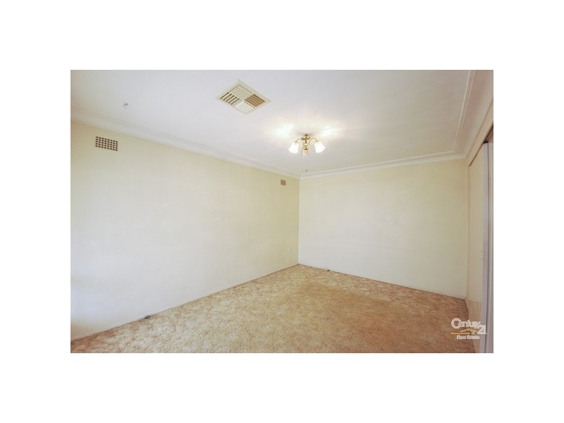 Fairfield West NSW 2165