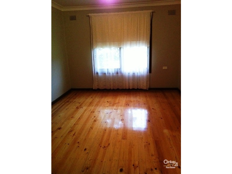Macquarie Fields NSW 2564
