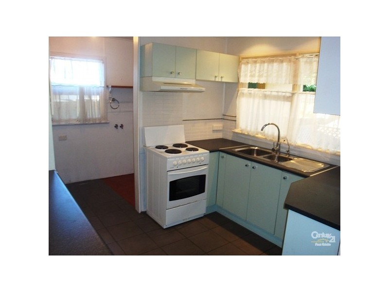 Fairfield West NSW 2165