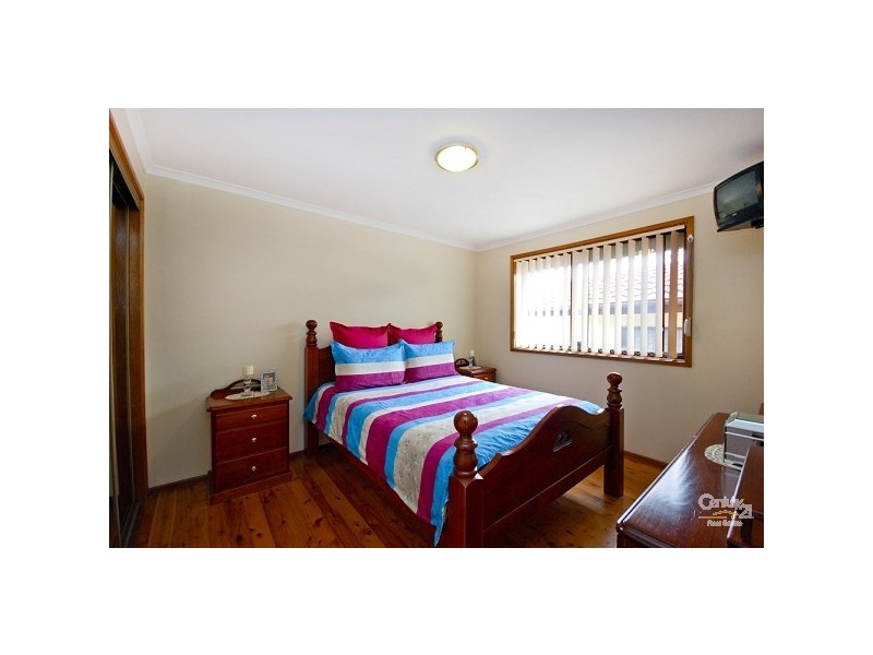 15 Quarry Road, Bossley Park NSW 2176