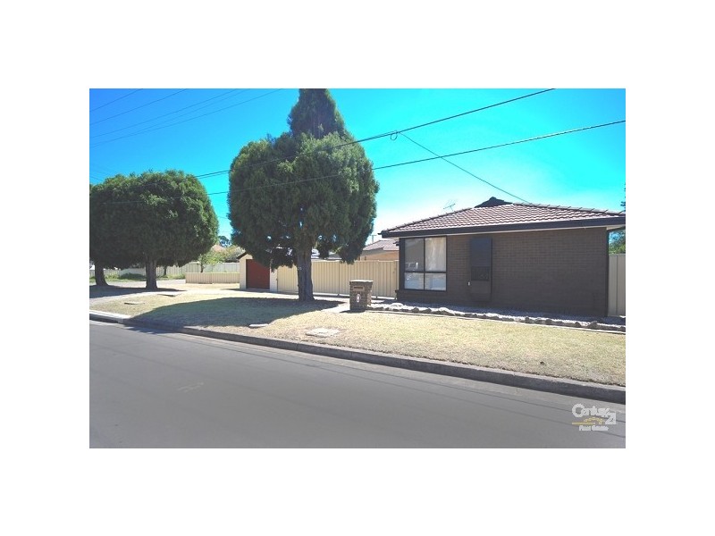 25 Moir Street, Smithfield NSW 2164
