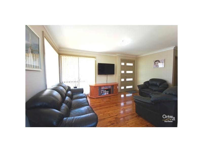 25 Moir Street, Smithfield NSW 2164