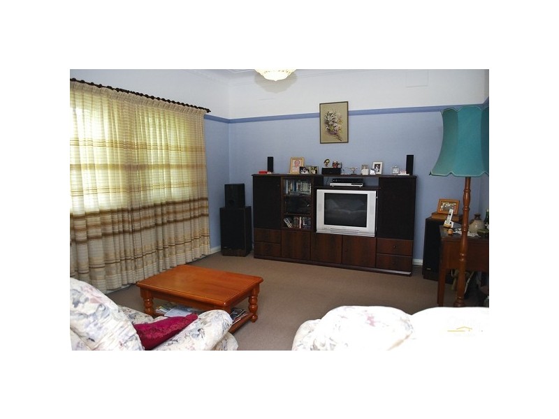 81 Station Street, Fairfield NSW 2165