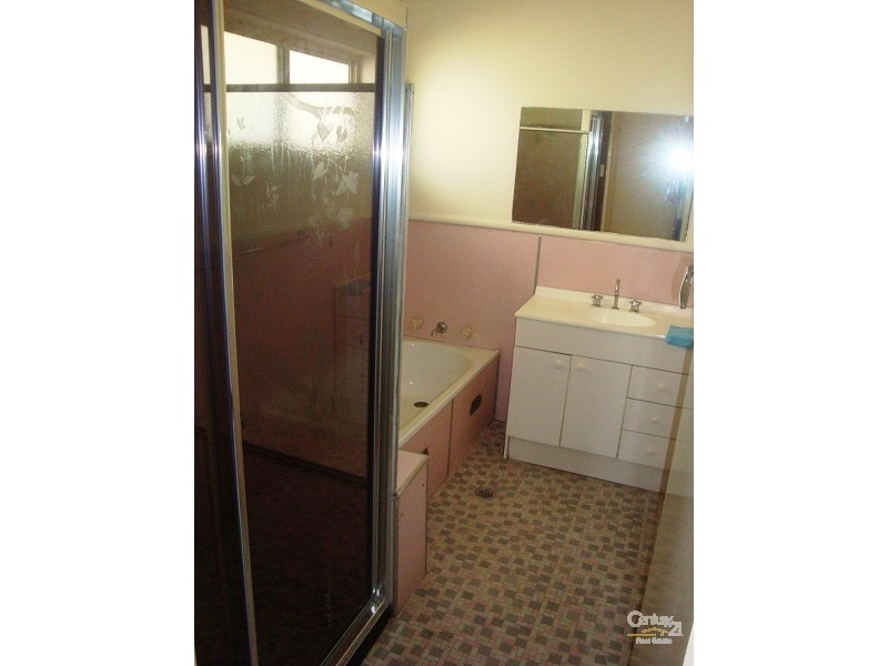 Fairfield West NSW 2165