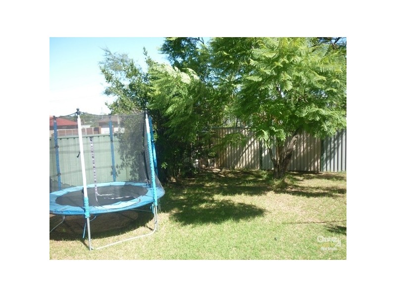 Fairfield West NSW 2165