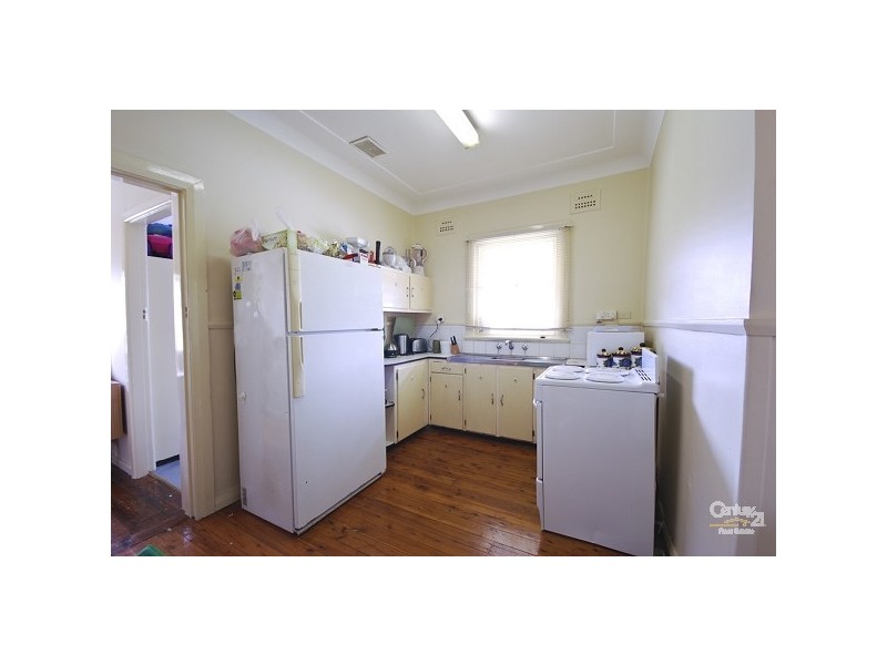 2 Lorraine Place, Merrylands NSW 2160