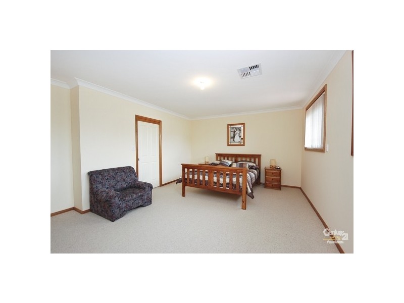 27 Kiernan Crescent, Abbotsbury NSW 2176