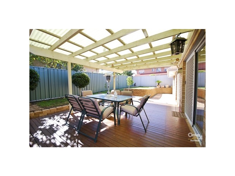 32 Bentinck Drive, Green Valley NSW 2168