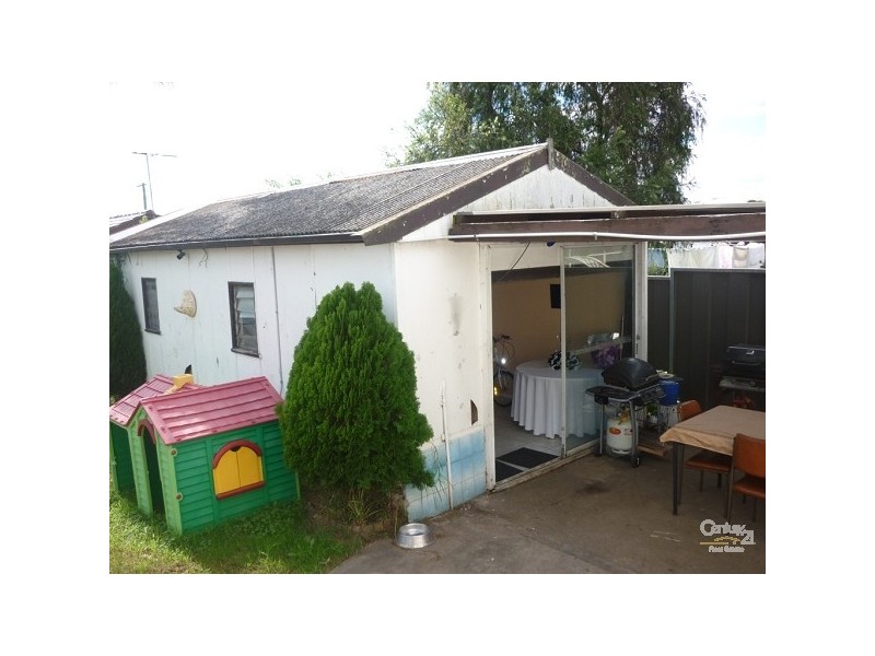135 Chifley Street, Smithfield NSW 2164