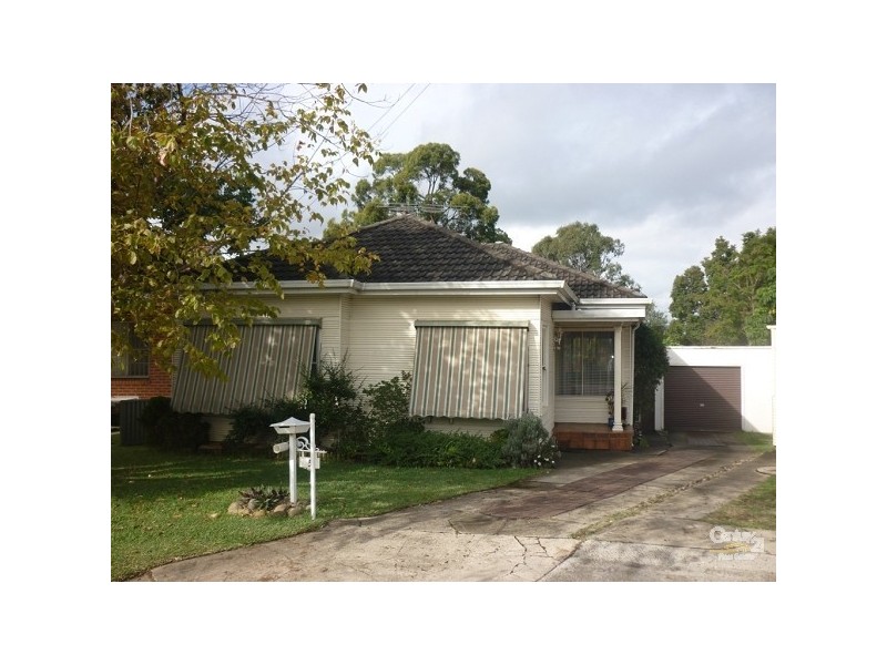 5 Cockburn Crescent, Fairfield East NSW 2165