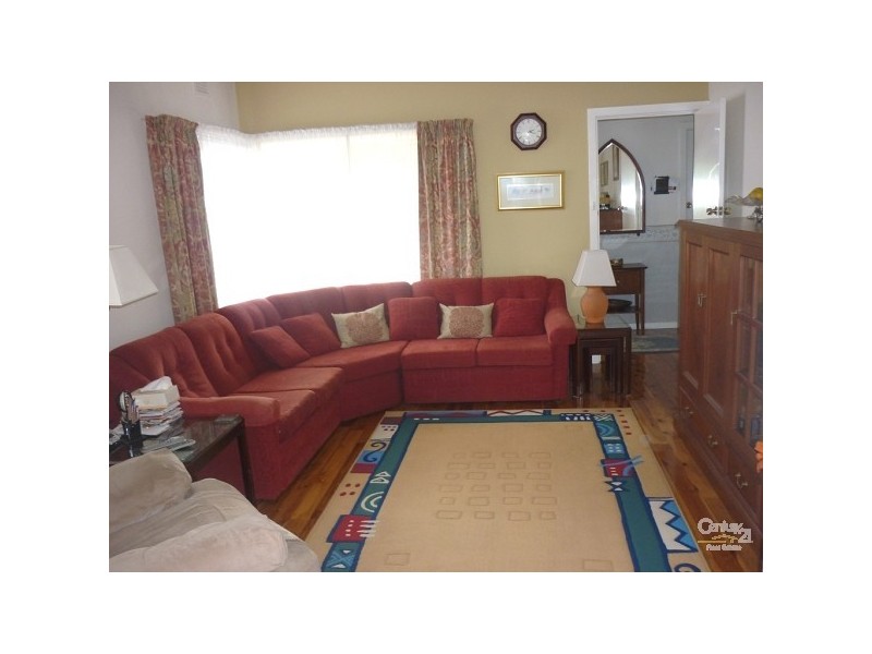 5 Cockburn Crescent, Fairfield East NSW 2165