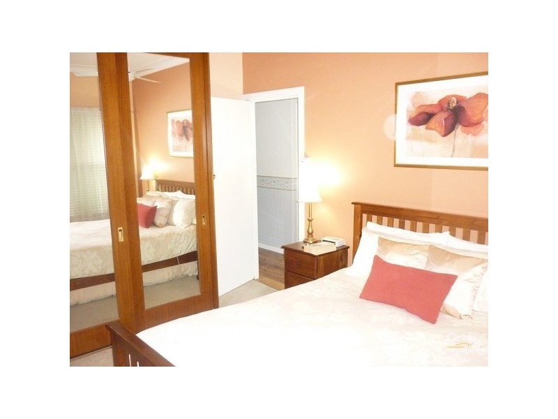 5 Cockburn Crescent, Fairfield East NSW 2165