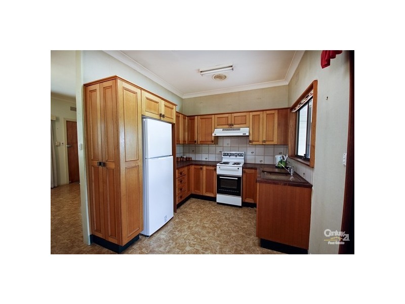 13 Brentwood Street, Fairfield West NSW 2165