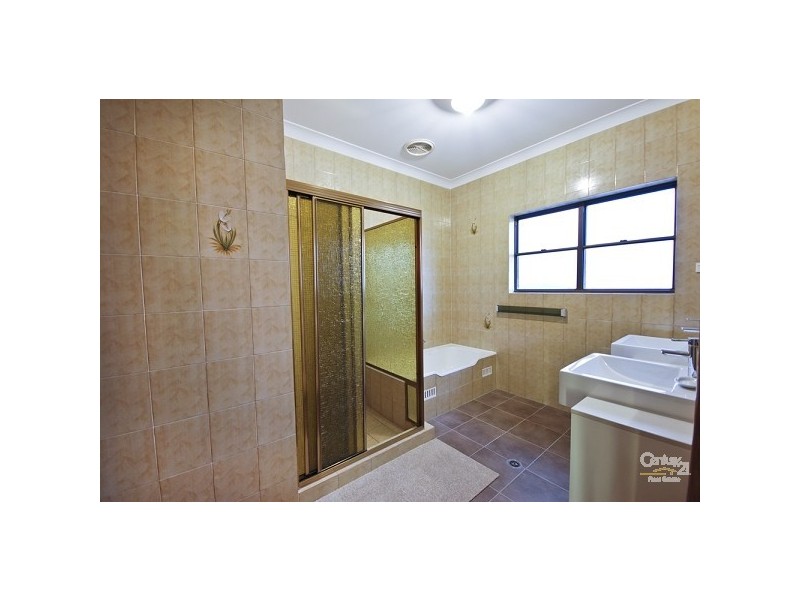 3 Kenny Place, Fairfield West NSW 2165