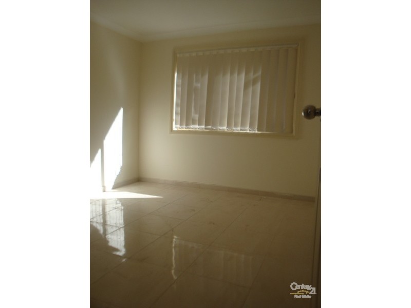 Fairfield West NSW 2165