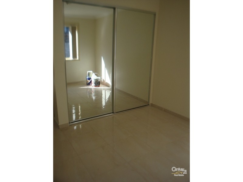 Fairfield West NSW 2165