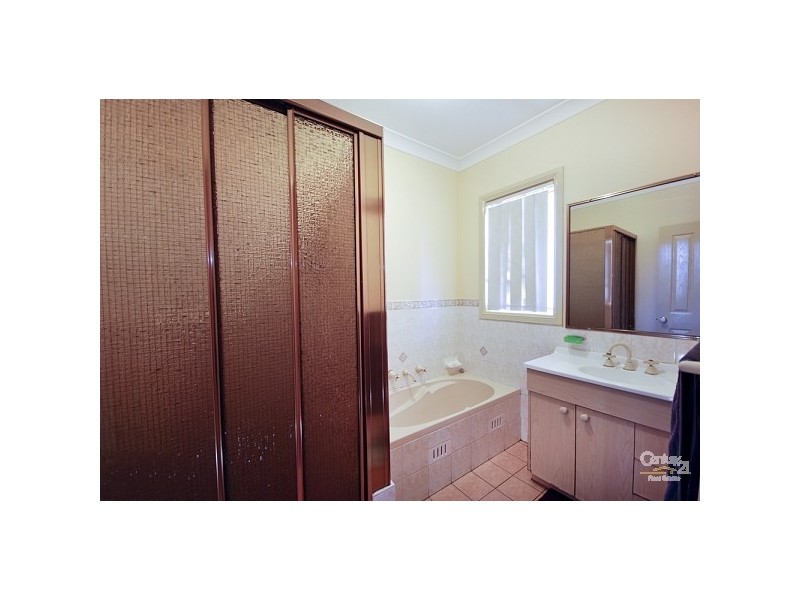 2/19a Hampton Street, Fairfield NSW 2165