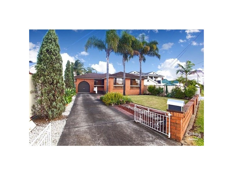 8 Lawrence Street, Fairfield NSW 2165
