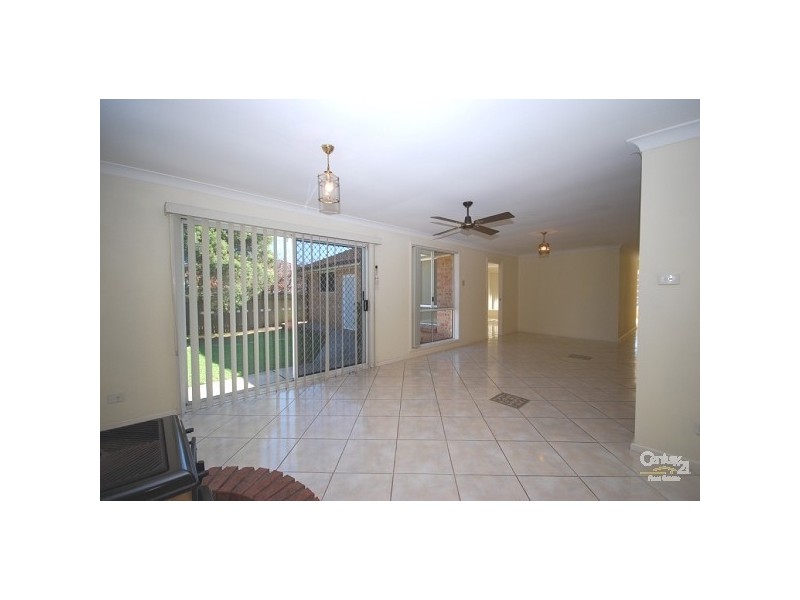 6 Restwell Road, Bossley Park NSW 2176