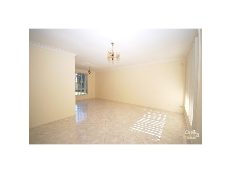 6 Restwell Road, Bossley Park NSW 2176