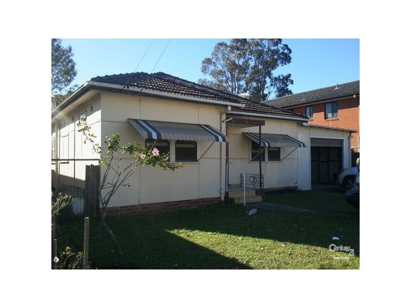 Fairfield NSW 2165