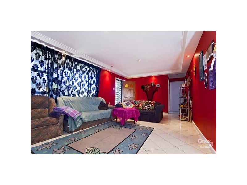 28 Hemingway Crescent, Fairfield NSW 2165