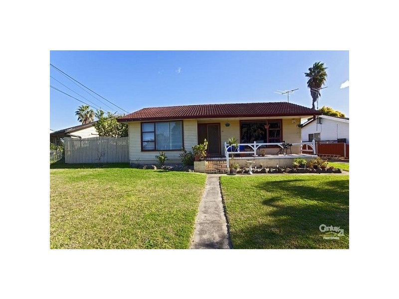 28 Hemingway Crescent, Fairfield NSW 2165