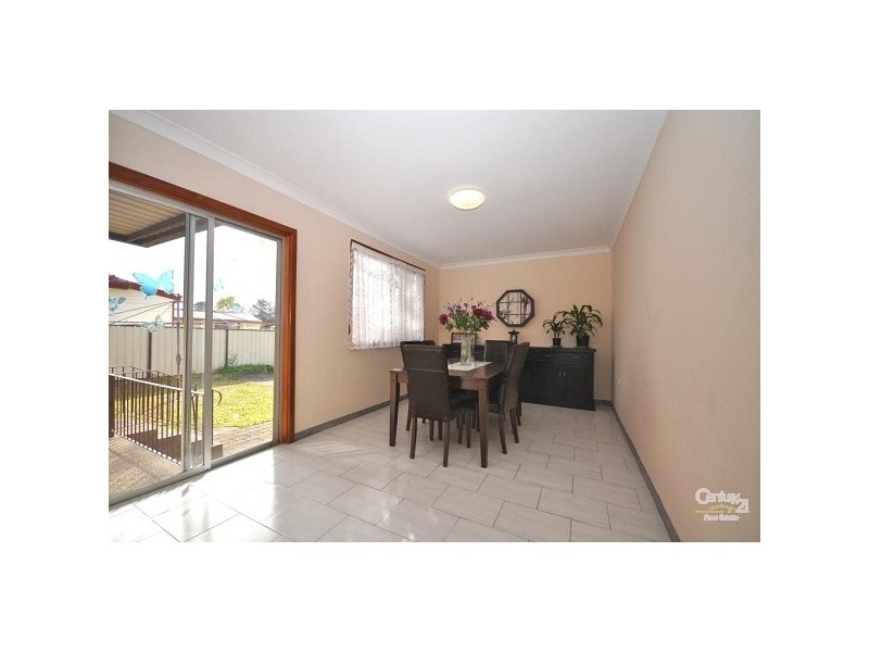 123 Chifley Street, Smithfield NSW 2164