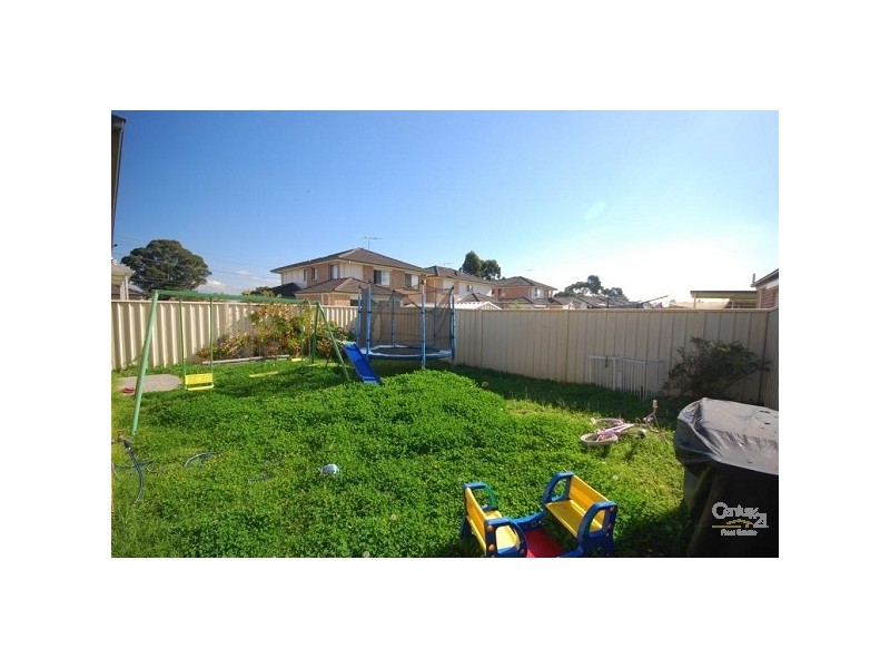 Fairfield East NSW 2165