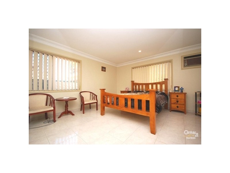 Fairfield West NSW 2165